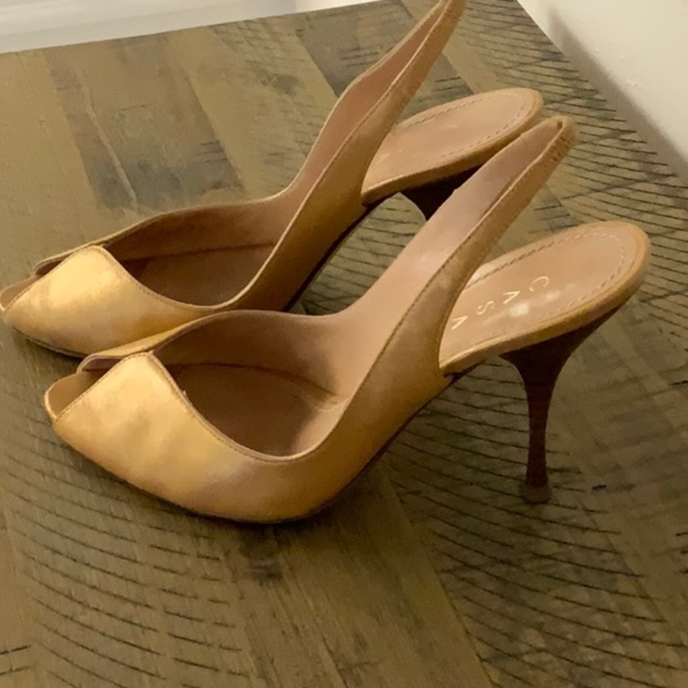 Casadei Sling back pump